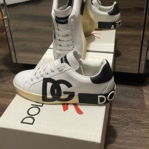 🔥🔥Dolce & Gabbana Sneakers (WORN 3x’s) LK NEW